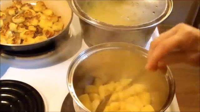 Рис с жареными бананами и карамельными яблоками. Мм.. Немного монолога. смотреть онлайн