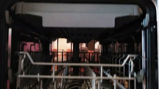 Посудомоечная машина Korting KDI 4550. Отзыв и обзор смотреть онлайн