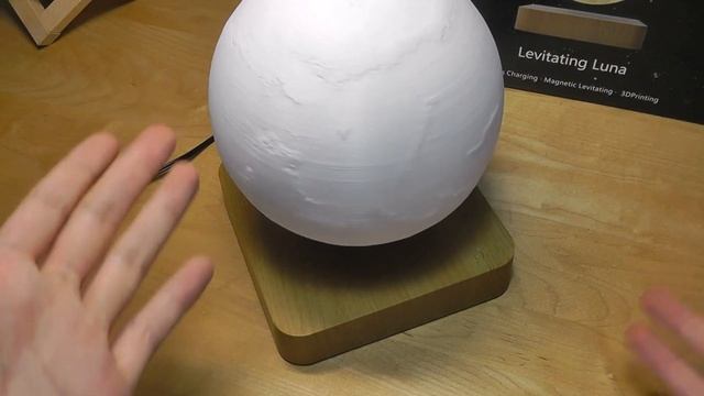REVIEW: Levitating Luna - Floating 3D Moon Lamp - Cool LED Mood Light! смотреть онлайн