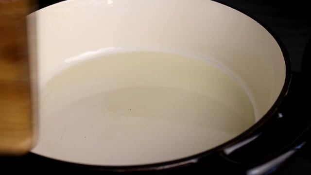 ХРУСТЯТ КОЛЕНИ? БОЛЯТ СУСТАВЫ? ПОПРОБУЙ ЭТОТ РЕЦЕПТ!Куриные лапки.Феникс в тигровой шкуре. смотреть онлайн