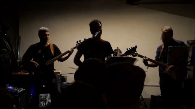 КИНО "Троллейбус" в исполнении "Баланс" смотреть онлайн