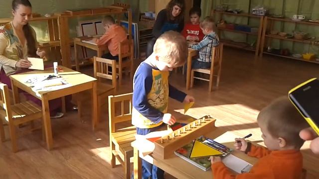 В старшей группе. 6 марта 14 года смотреть онлайн