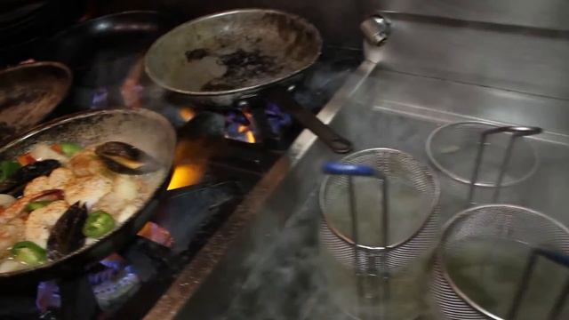 Chefs of Kouzina - John Gatsos смотреть онлайн