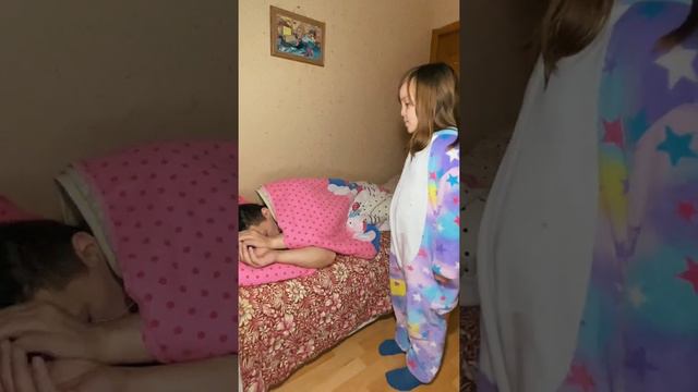 ПОПРОБУЙ НЕ ЗАСМЕЯТЬСЯ! ТРИ СМЕШНЫХ ВИДЕО ИЗ ТИКТОК смотреть онлайн