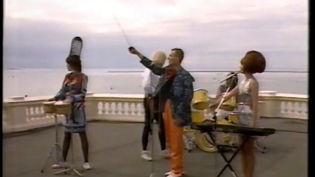 THE B52s-WIG/PLANET CLAIR-CHANNEL 4-1987 смотреть онлайн