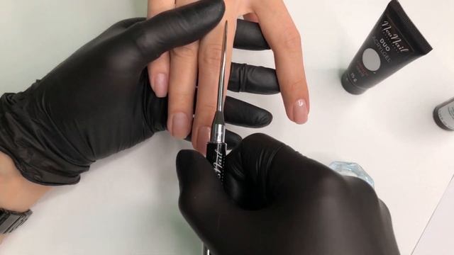 Что делать, если ноготь неровный по оси? смотреть онлайн