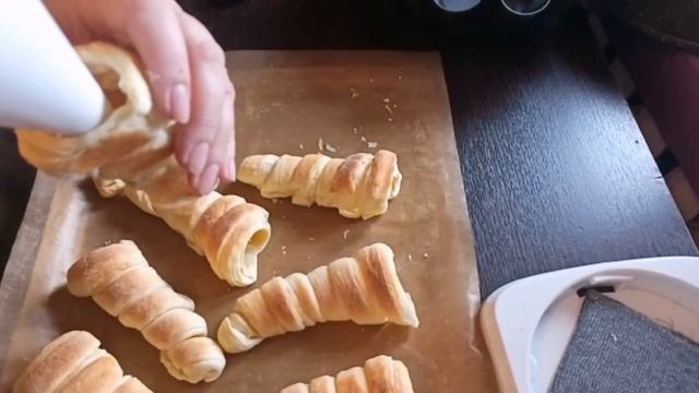 Слоеные пирожные, легкий рецепт! | Рецепт в описании ♡ смотреть онлайн