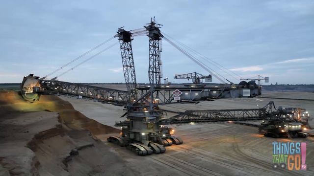 * BUCKET WHEEL EXCAVATOR * | Excavators, Diggers & Trucks For Kids | Things That Go TV! смотреть онлайн