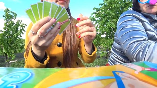 Верю не верю. Настольная игра. Вайолет Life. Врушинка челендж, играем в веселую игру всей семьей. смотреть онлайн