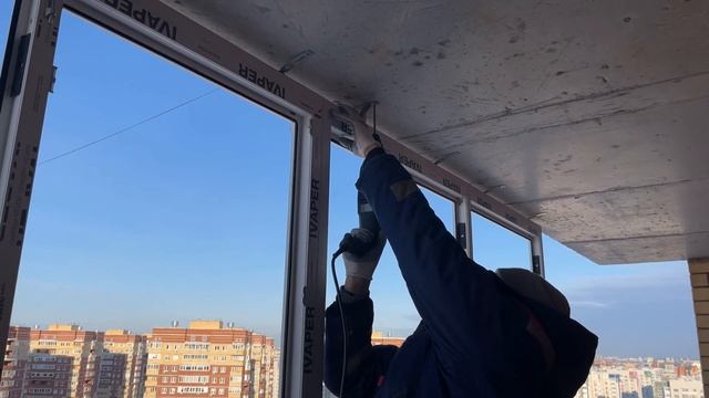 Монтаж и остекление лоджии в квартире на ул. Бориса Житкова 5, Тюмень смотреть онлайн