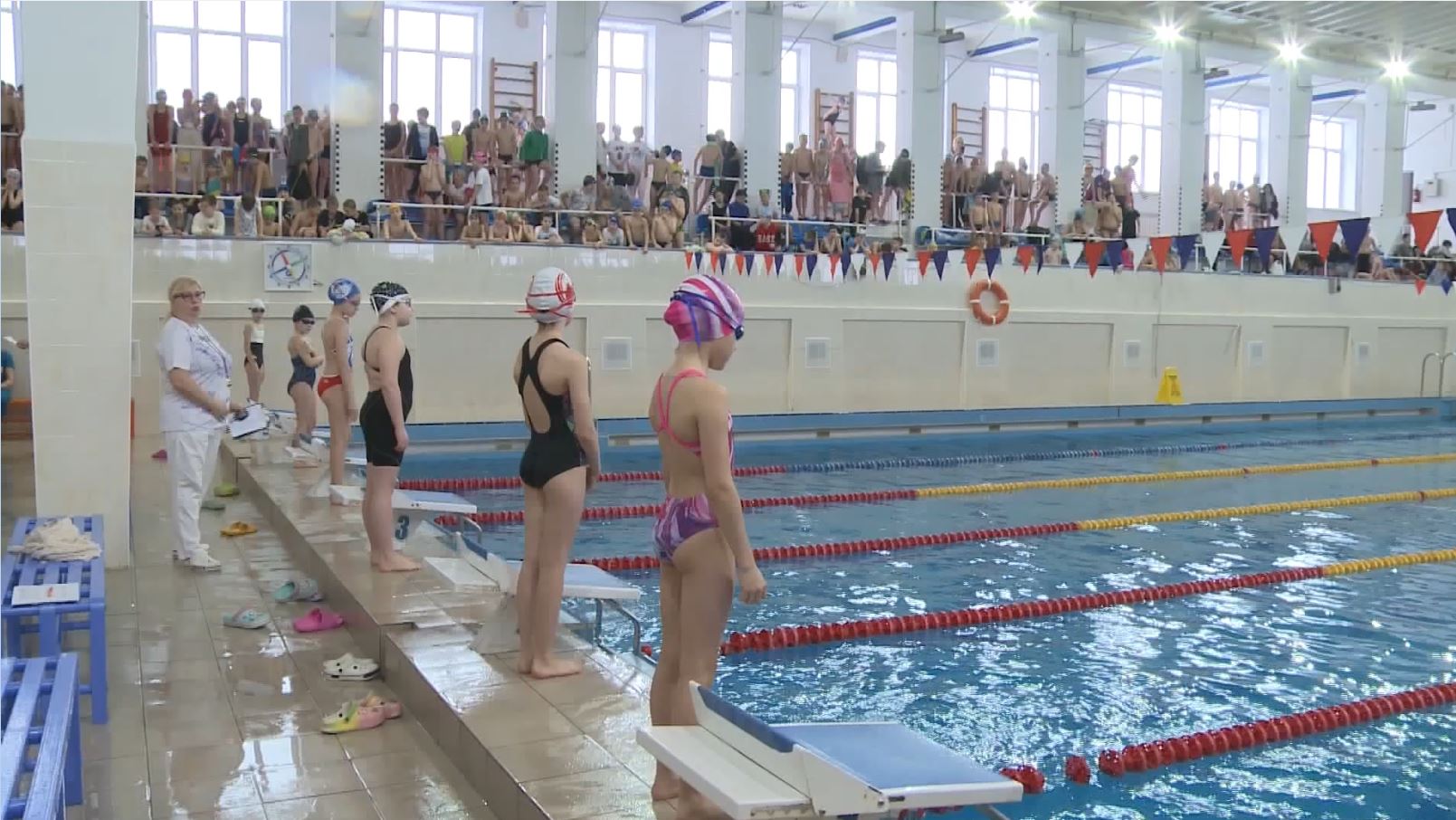 В Ярославле стартовали соревнования по плаванию смотреть онлайн