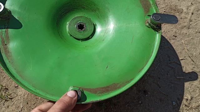 Небалжой ремонт роторной косилки - Замена ножей - Доделки - Старт покосов (Часть 8.) смотреть онлайн