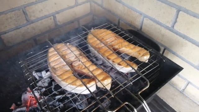 Медальоны из мраморной говядины, стейки из сёмги и фиаско с мясом смотреть онлайн