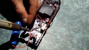 Электрошокер ОСА: замена родного аккумулятора на Литий - ионный