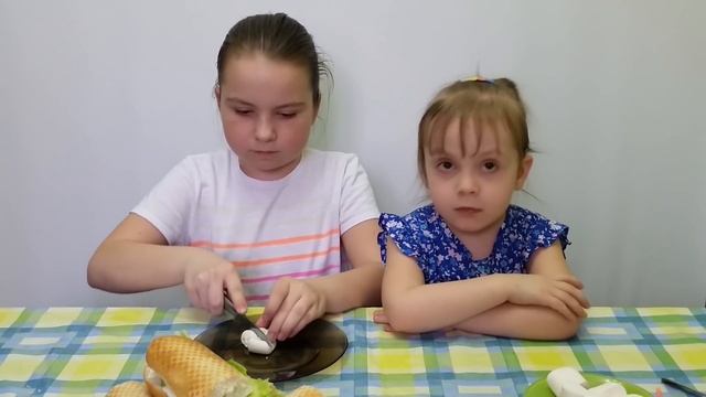 Какао с маршмеллоу. Видео для детей готовим завтрак для мамы смотреть онлайн