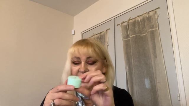 1 я часть о распаковке весенних коллекций косметики (Шанель, Наташа Денона, Кико) смотреть онлайн