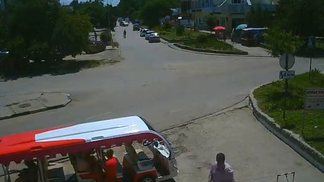 Перекрёсток в Щёлкино, 28.06.2014 - time-lapse с камеры 2 смотреть онлайн