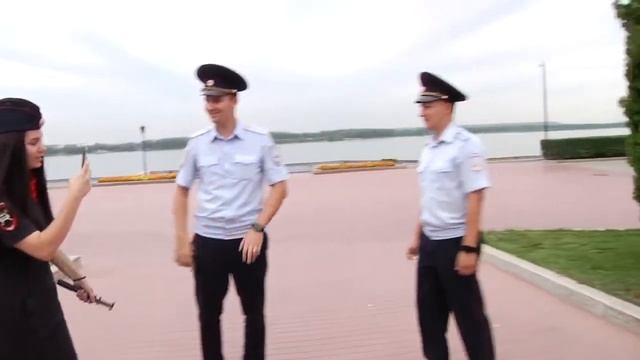 Полиция дружбою сильна смотреть онлайн