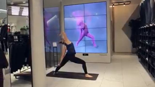 Дизайн магазина спортивной одежды Lululemon в Лондоне смотреть онлайн