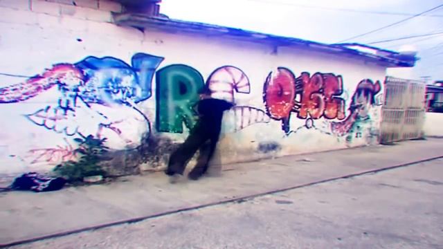 Melbourne Shuffle | 2K13 | Liam, Leo And CloT | Feat Motherfucker смотреть онлайн