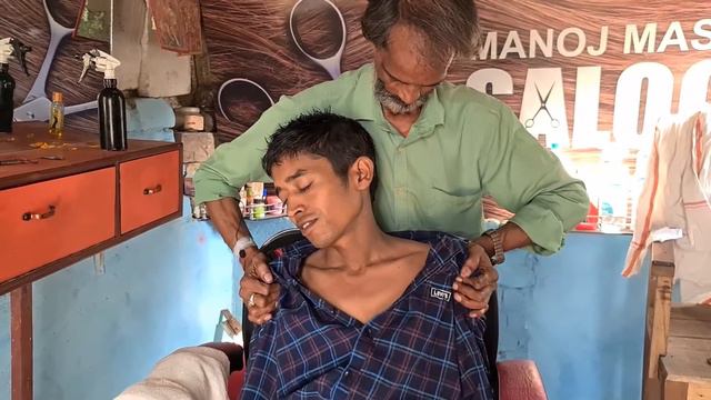 MANOJ MASTER HEAD MASSAGE TO HIS SUBSCRIBER , INDIAN BARBER 💈TRAVELLED 440K/M TO MEET MANOJ MASTER