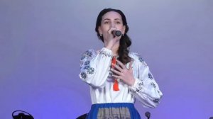 Я лечу над Россией  - поёт   Дарья Семёнова