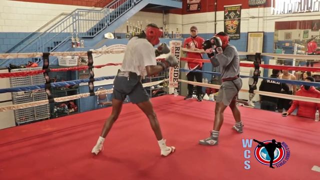 Cincinnati Golden Gloves, Cincere Thomas v Jamontay Clark смотреть онлайн