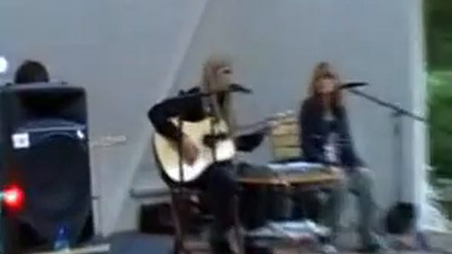 Johnny-Far Away смотреть онлайн