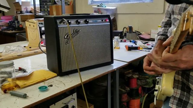 1973 Fender Champ Test смотреть онлайн