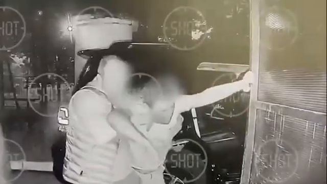 Узнали? ну хотя как если ничего не видно смотреть онлайн