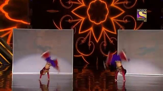 Akshit के Charlie Chaplin Act ने कर दिया Shilpa को Shock | Super Dancer | Super Se Upar смотреть онлайн