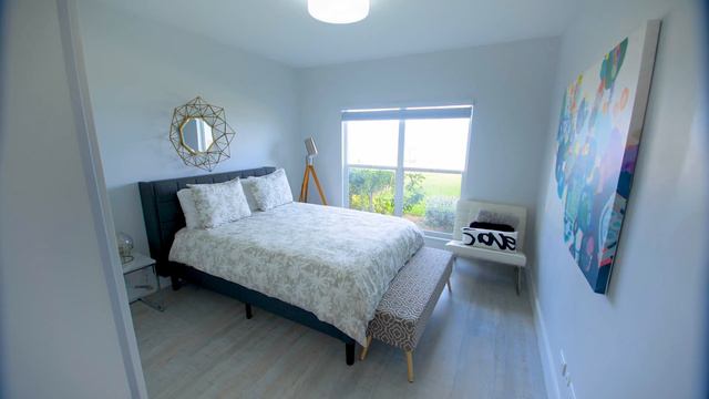 Oceanfront ground floor condo on Seven Mile Beach, Cayman Islands смотреть онлайн