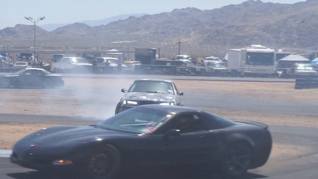 CRAZY DRIFTING AT APPLE VALLEY SPEEDWAY!!! PRO FD DRIVERS DO REVERSE ENTRIES!!! смотреть онлайн