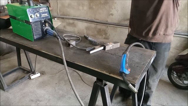 ПОЛУАВТОМАТ. СВАРКА БЕЗ ГАЗА.