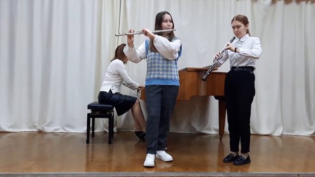 Обработка песни В.Шаинского "В траве сидел кузнечик" смотреть онлайн