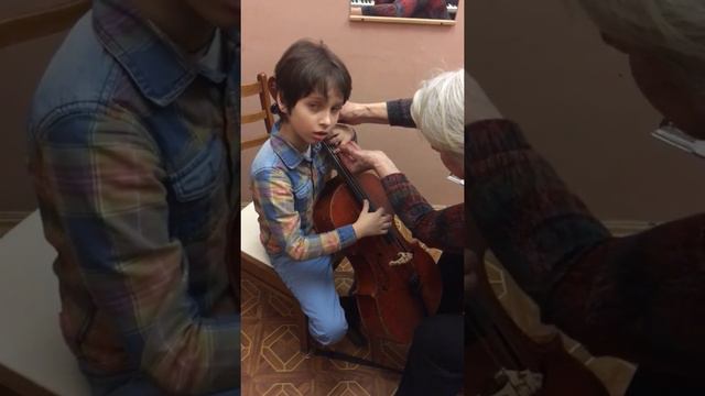 Урок виолончели Тихон