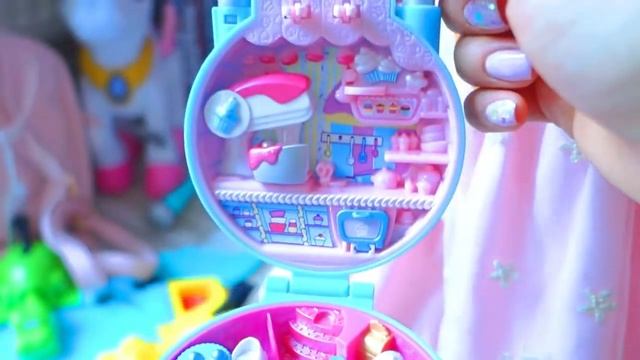 Мои ПОДАРКИ на День Рождения Что мне подарили? Рапунцель Единорог Шопкинс смотреть онлайн