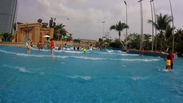 Аквапарк"Атлантис" на Хайнане за 200 юаней смотреть онлайн