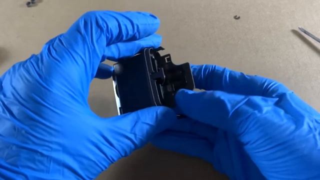 How To Assemble A Vintage Braun 5567U Shaver