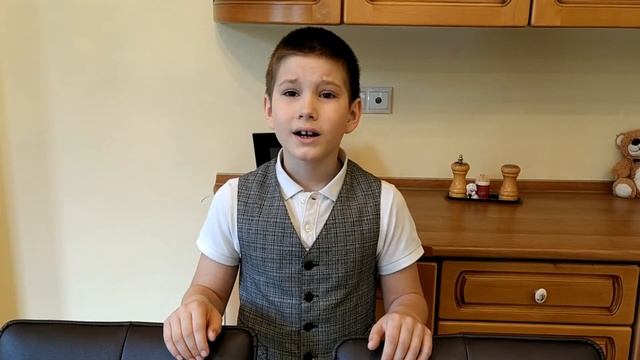 Приходят к дедушке друзья. Стихотворение ко дню Победы. смотреть онлайн
