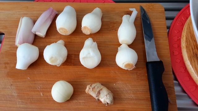 Как в ресторане ??. Запечённые Рёбрышки ?? с картошкой и салатом?/Travers de porc et pomme de terre смотреть онлайн