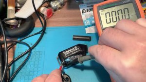 Замеряем ток потребления брелока Scher-Khan Mobicar 1 который пожирает батарейки