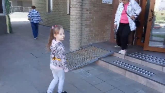 ТОП ПЯТЬ клиник для сдачи анализов детям. Кровь с вены без слез смотреть онлайн