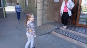 ТОП ПЯТЬ клиник для сдачи анализов детям.  Кровь с вены без слез