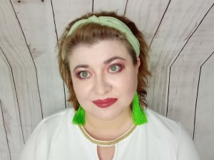 Уход за волосами/Просроченная краска для волос.