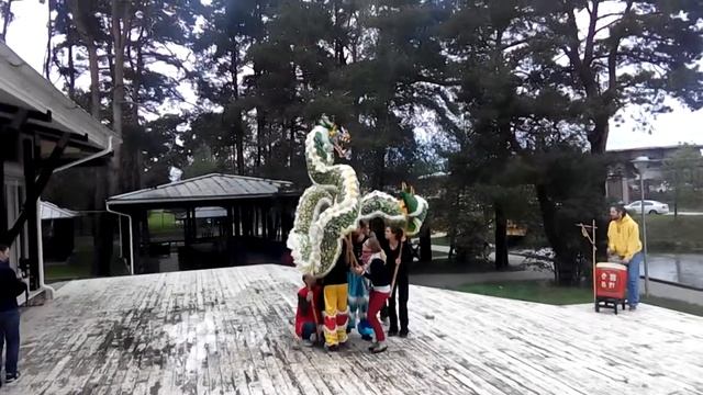 Танец дракона под китайские барабаны смотреть онлайн