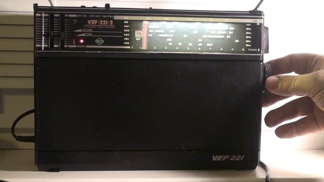 VEF 221-2 2 диапазона 87.5-108мГц и 64-73 мГц смотреть онлайн
