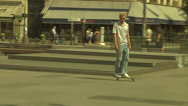Paris Ludvig смотреть онлайн