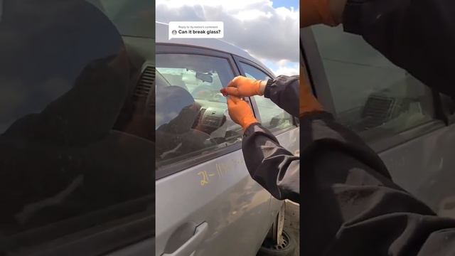 Easy Glass Breaker смотреть онлайн