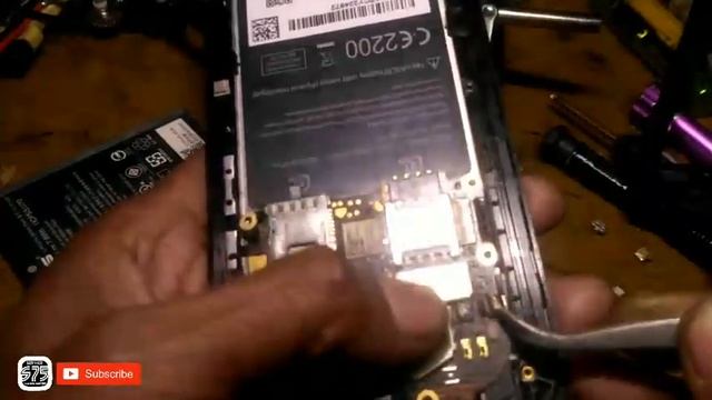 Mengganti Soket Lcd Hp asus zenfone 2 Laser (soket cabutan) смотреть онлайн